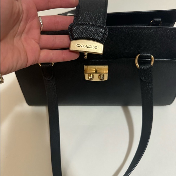 Coach Avary Caryall - Picture 5 of 16